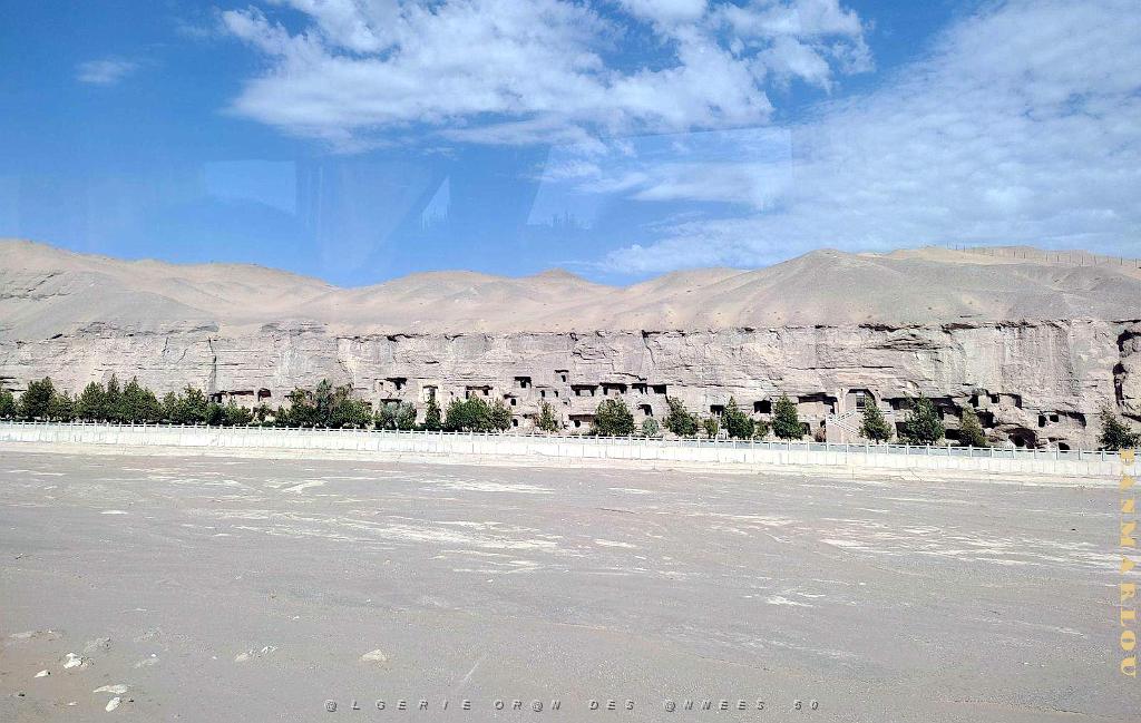 DUNHUANG - 027 -Grottes de Mogao .jpg